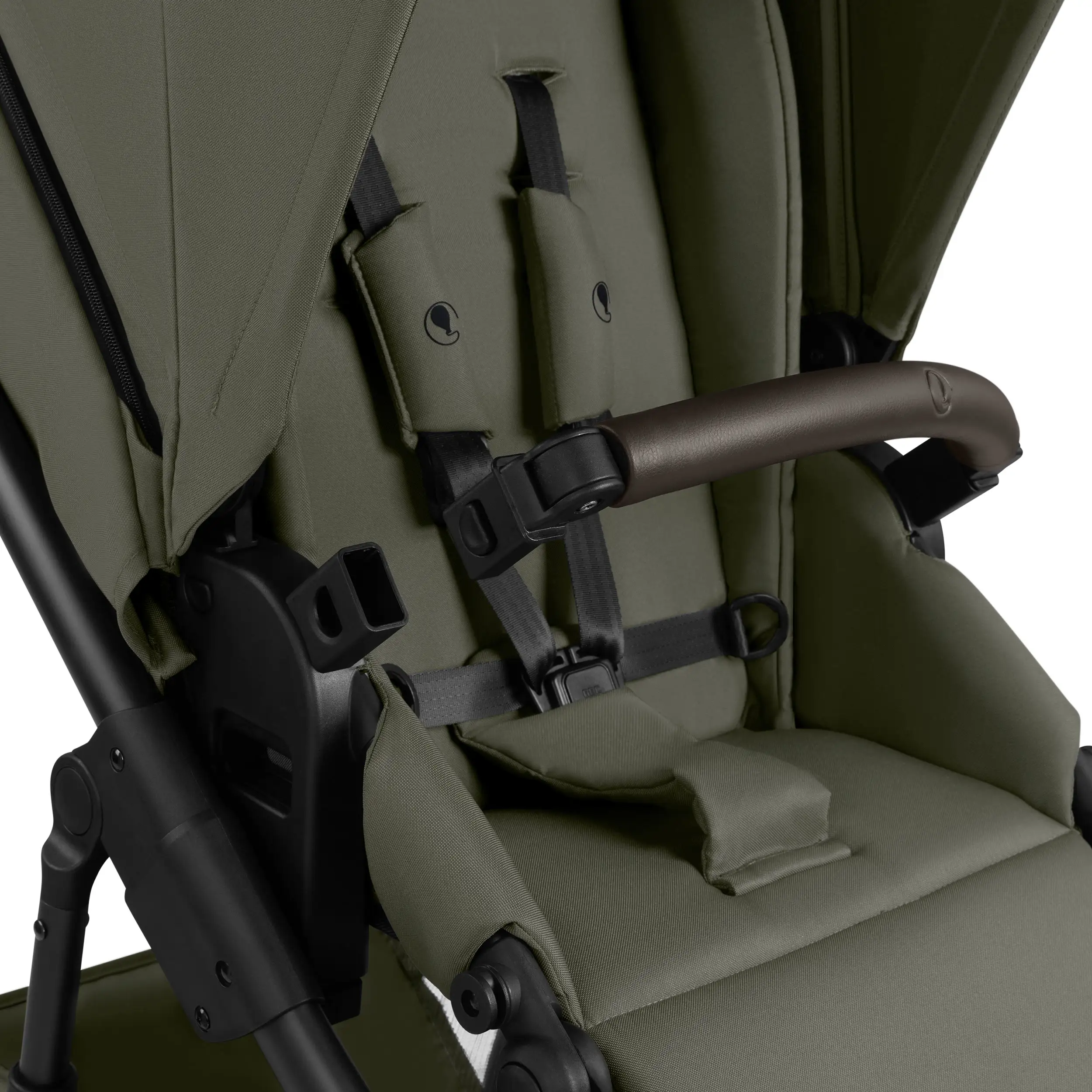 Zestaw wózka 4w1 Salsa Core z fotelikiem Calla z funkcją leżaczka i podstawą Isofix Root - Olive