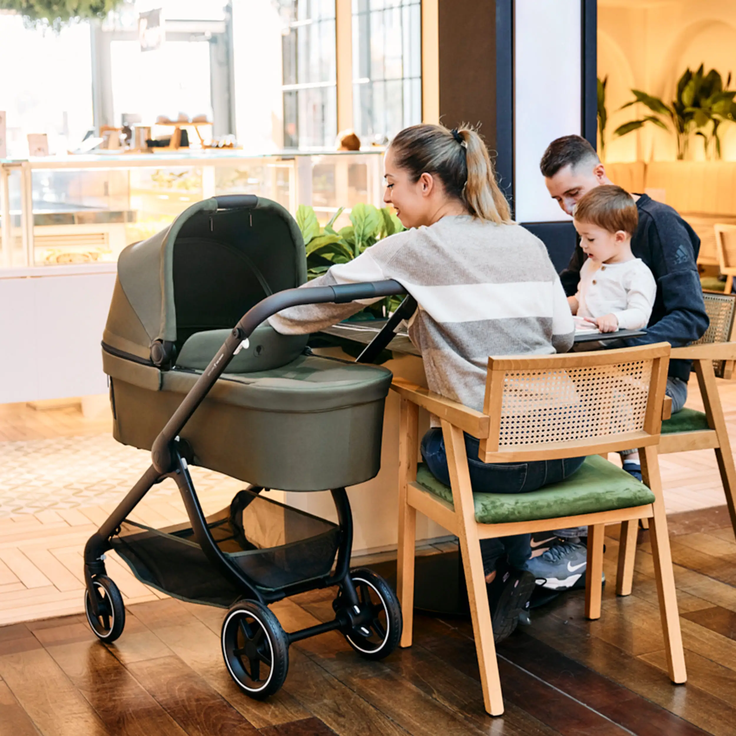 Zestaw wózka 3w1 City Life z fotelikiem Maxi Cosi Pebble 360 Pro 2 - Avocado