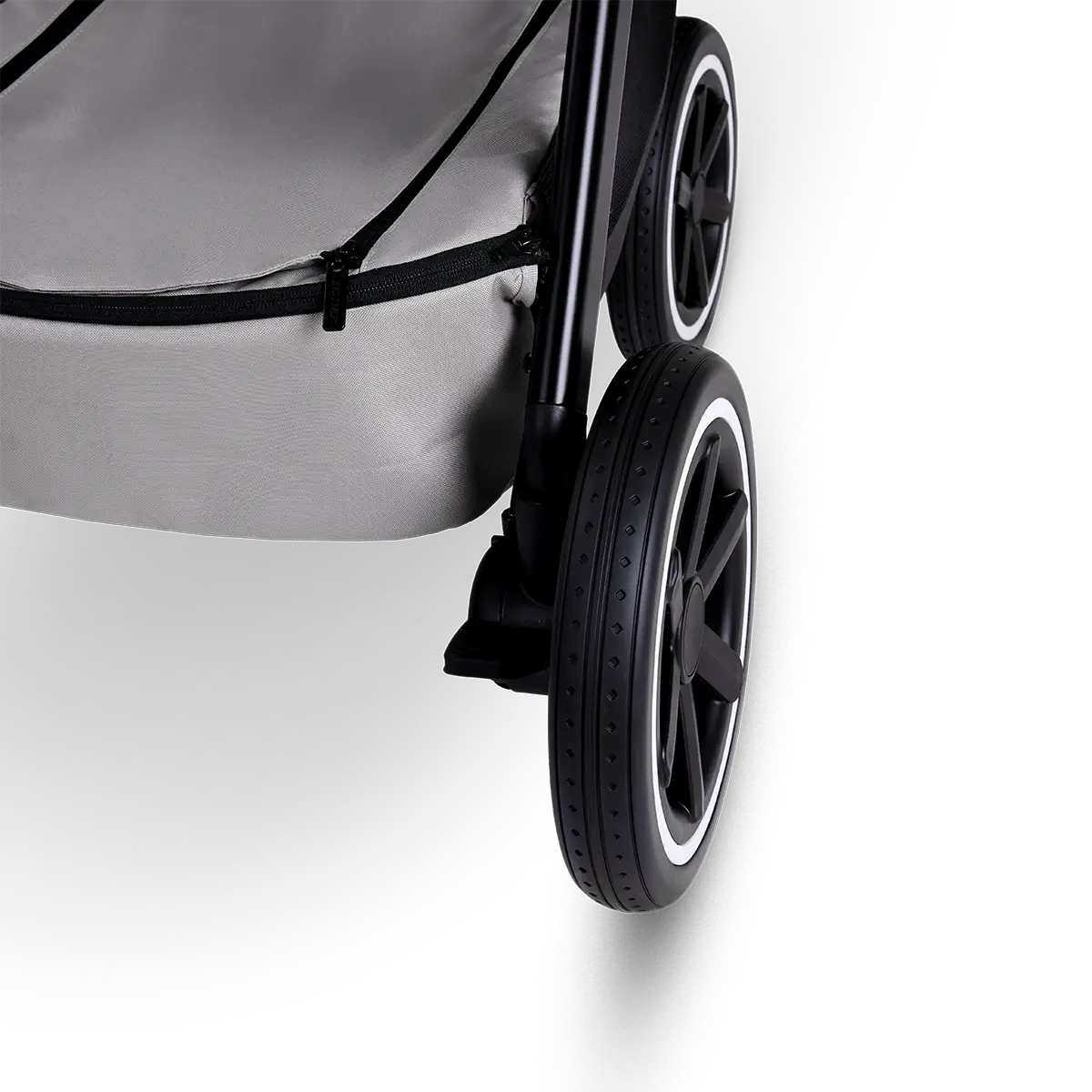 Mocne zawieszenie zapewniające płynną jazdę