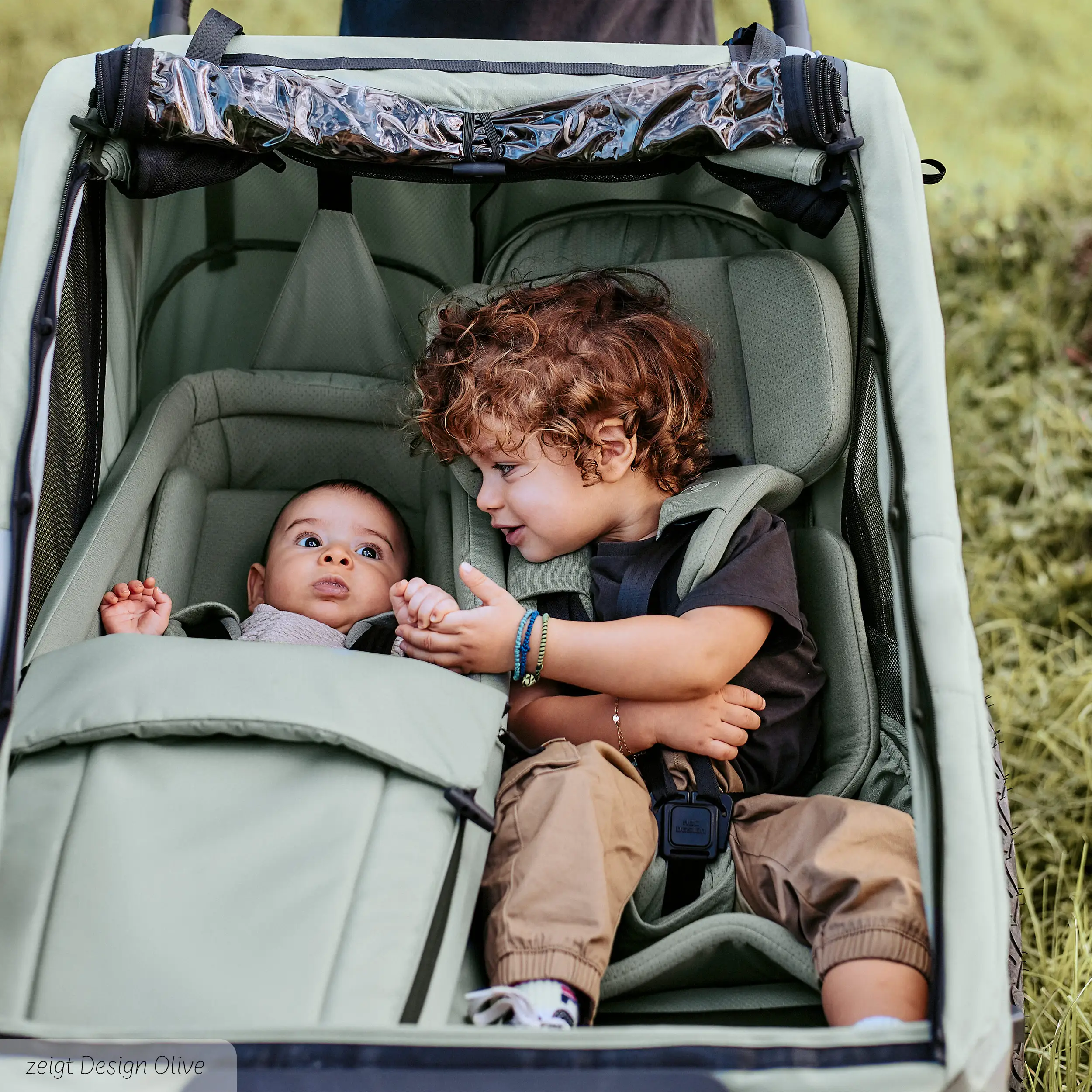 Przyczepka rowerowa Tour 2 z 2 wygodnymi fotelikami i Kołami pneumatycznymi – Falcon